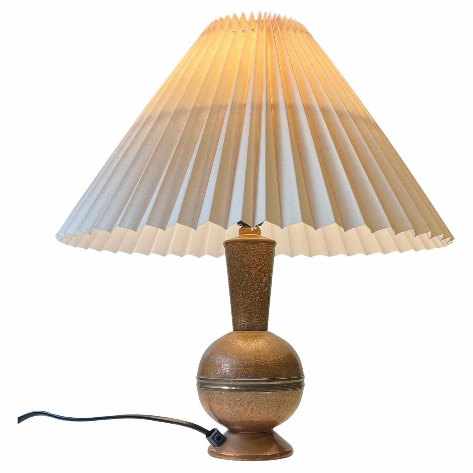 Scandinavian Modern Table Lamp In Patinated Textured Copper, 1950s