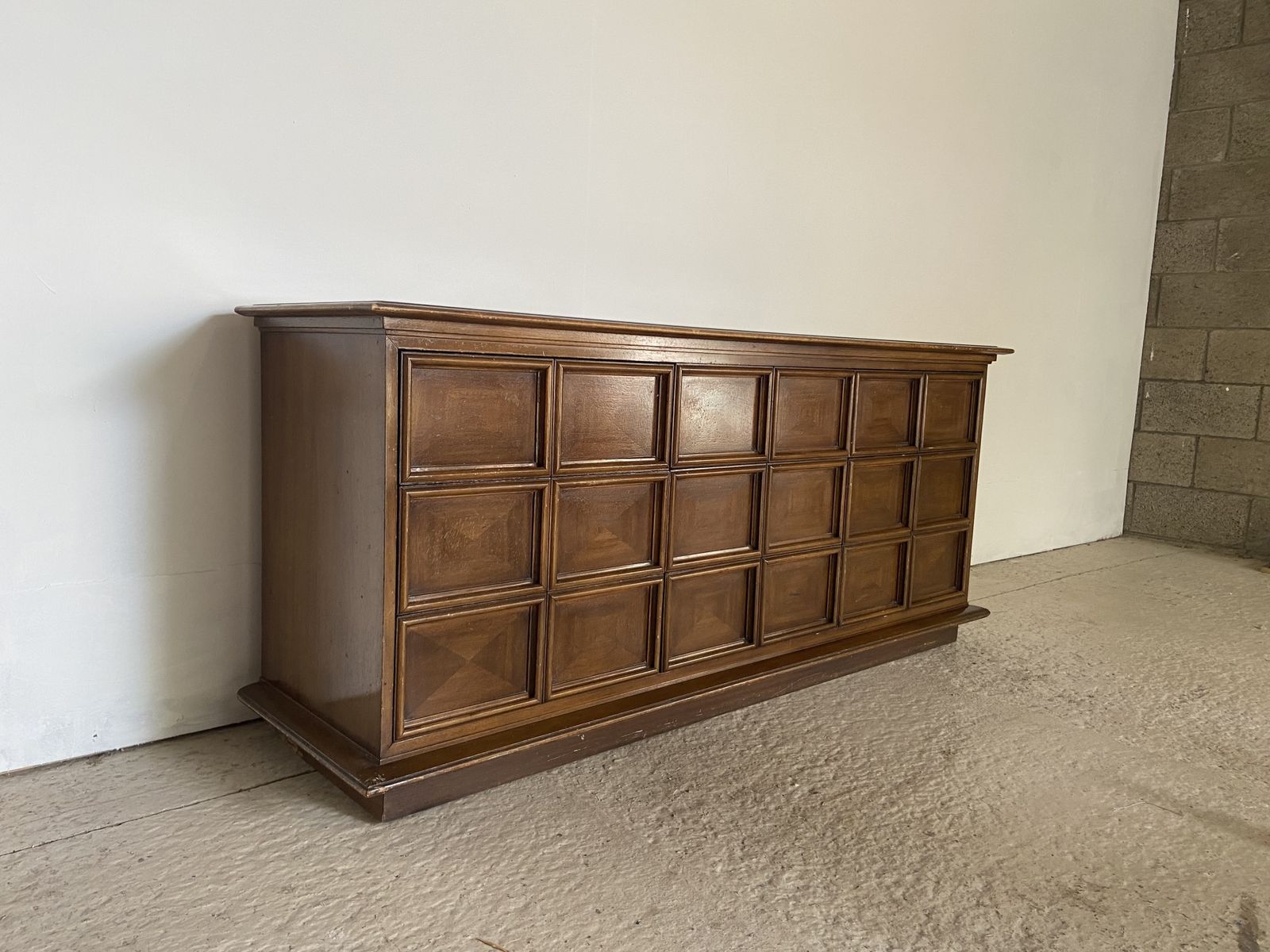 Rare Thomasville Late 60’s Bedroom Dresser & Mirror