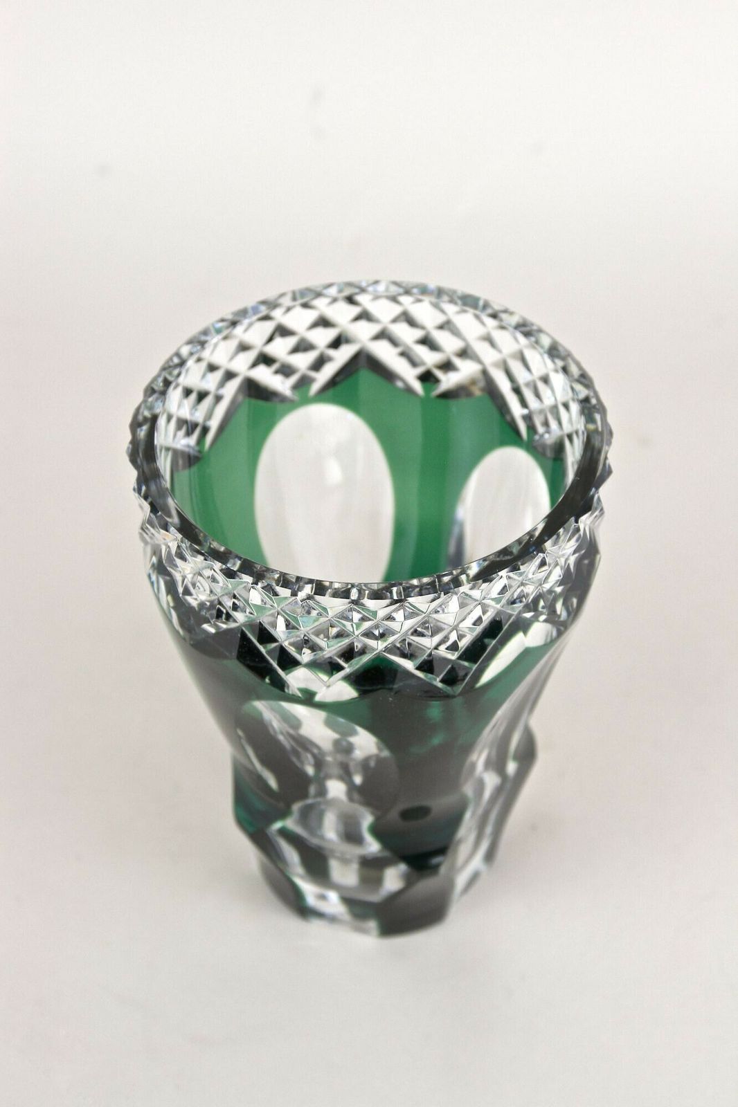 photo vintage Emerald Green Overlay/ Cut Glass Vase By Val Saint Lambert, Belgium Ca. 1950