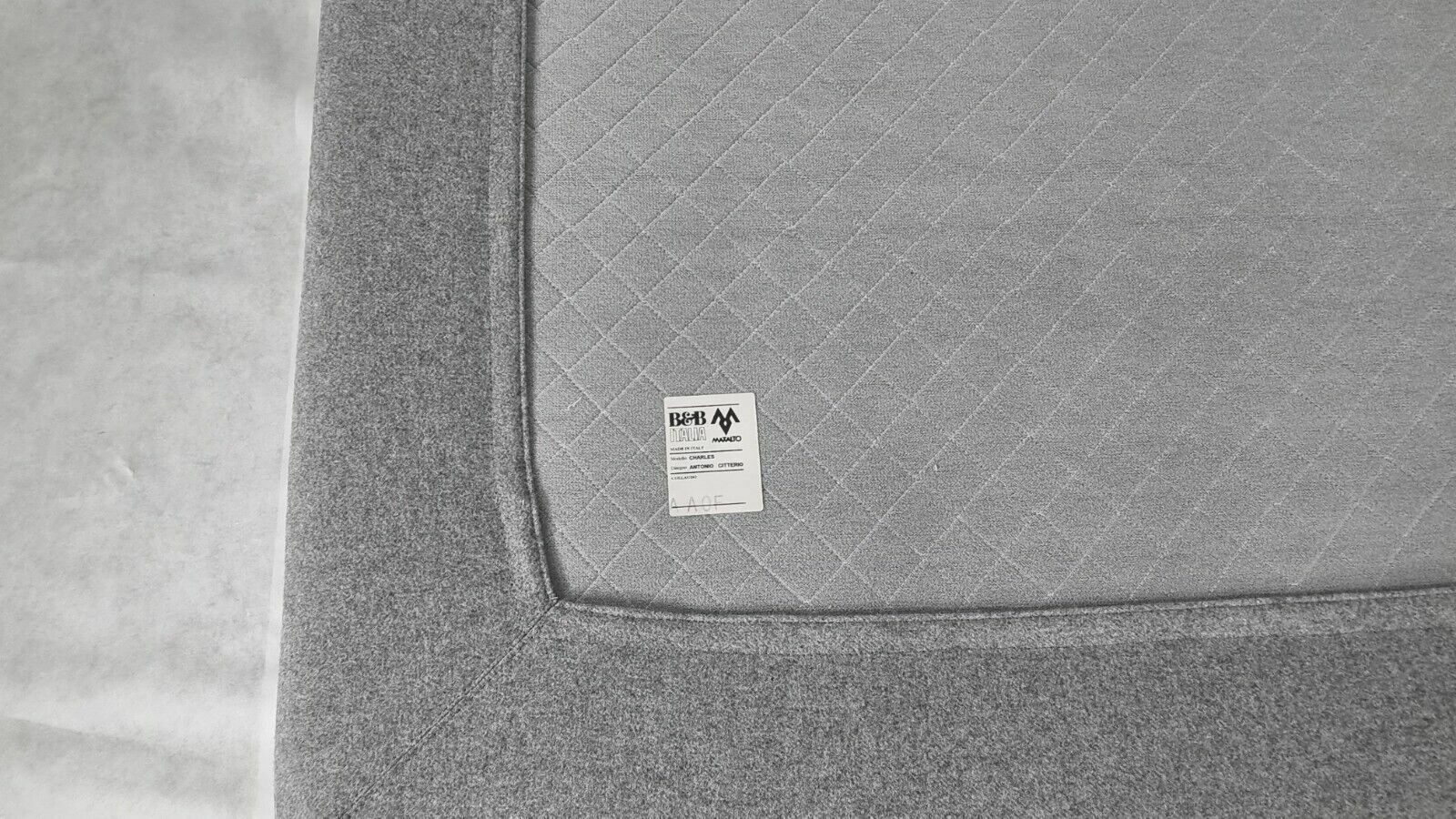 photo vinterior Immaculate Bb Italia Charles L Shape In Luxurious Mid Grey Wool