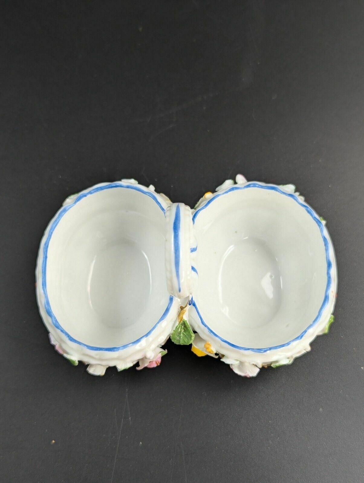 photo vinterior Porcelain Encrusted Vase And Salt Cellar By Bohne Söhne Rudolstadt, C. 1880.