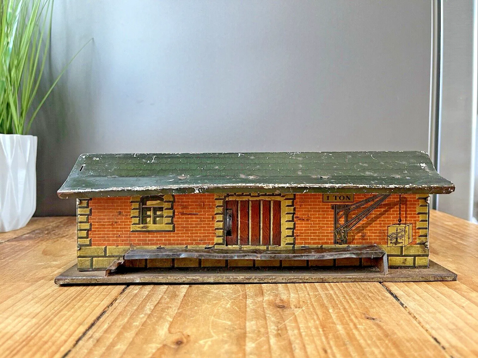 Antique British Brimtoy Brand Tinplate Sliding Door Train Station 30's Tin Toy photo 50.0