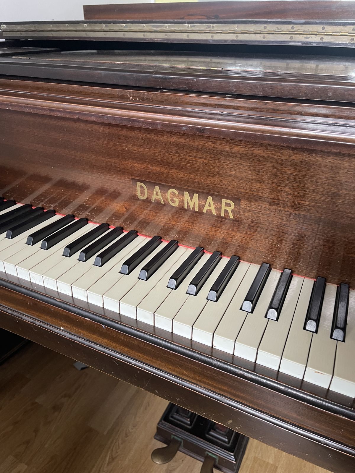 Dagmar Baby Grand photo 1500.0