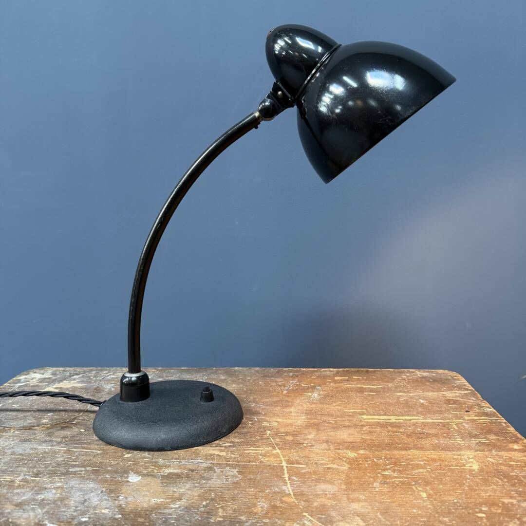 photo vintage Zwarte Beha Leuchten Bauhaus Bureaulamp