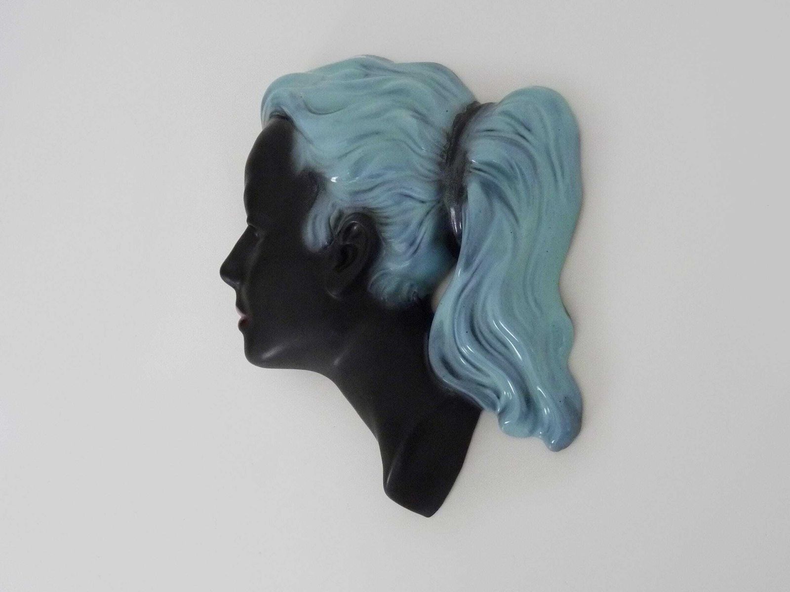 Cortendorf Wall Mask 3408 Design Albert Strunz Women's Mask 1950s photo 194.0