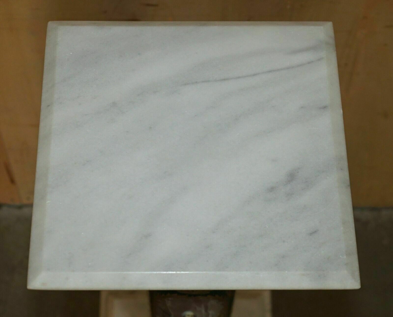photo furniture Stunning Pair Of Royal Italian Carrara Marble & Enamel Painted Brass Pillars