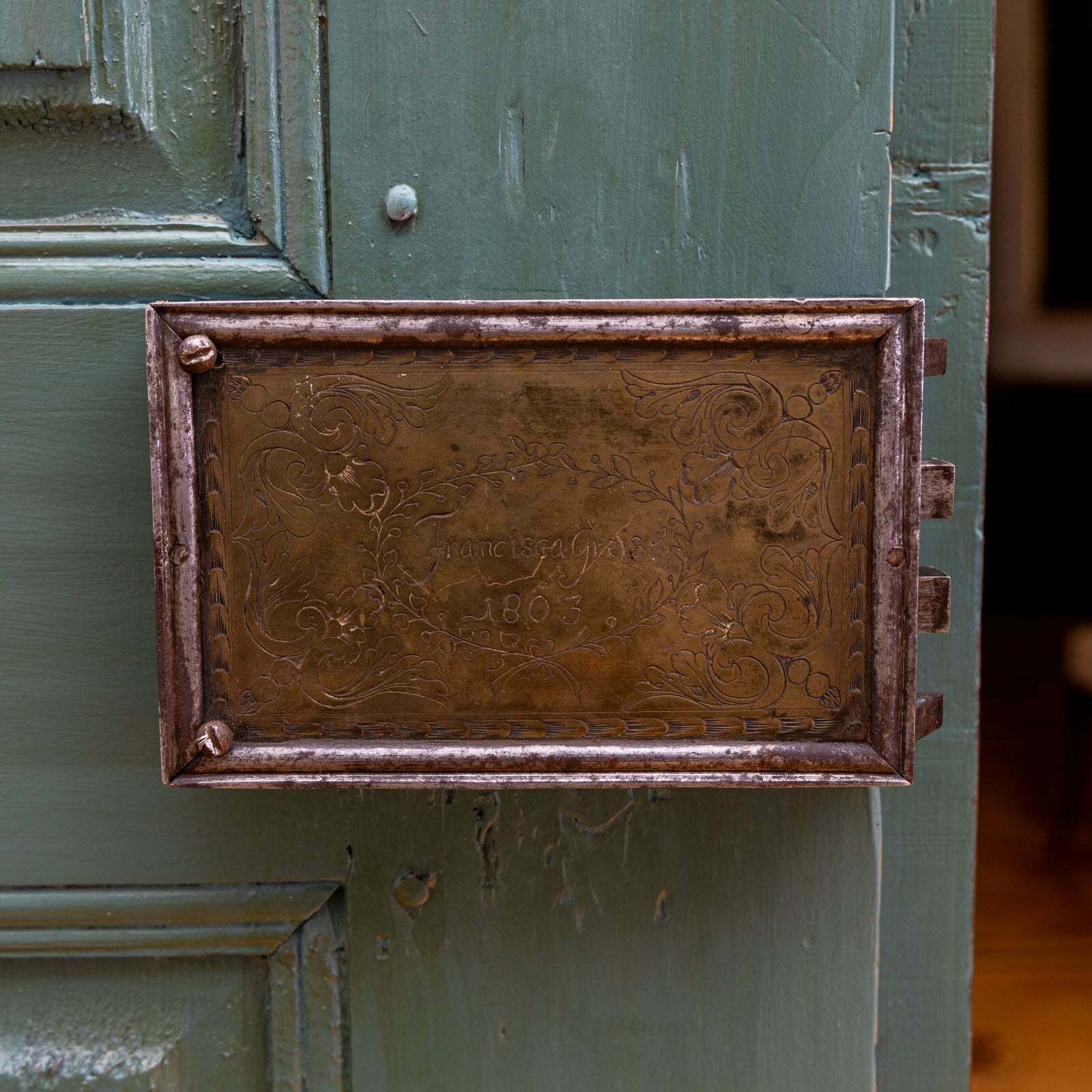 Louis Seize Cabinet, Southern German, Late 18th Century photo vinterior