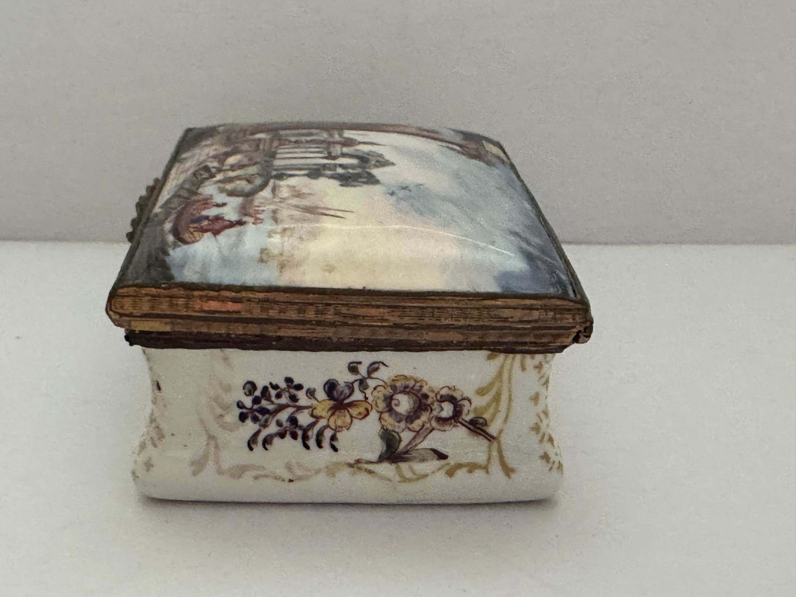 18th Century South Staffordshire Snuff Box photo Home Decor