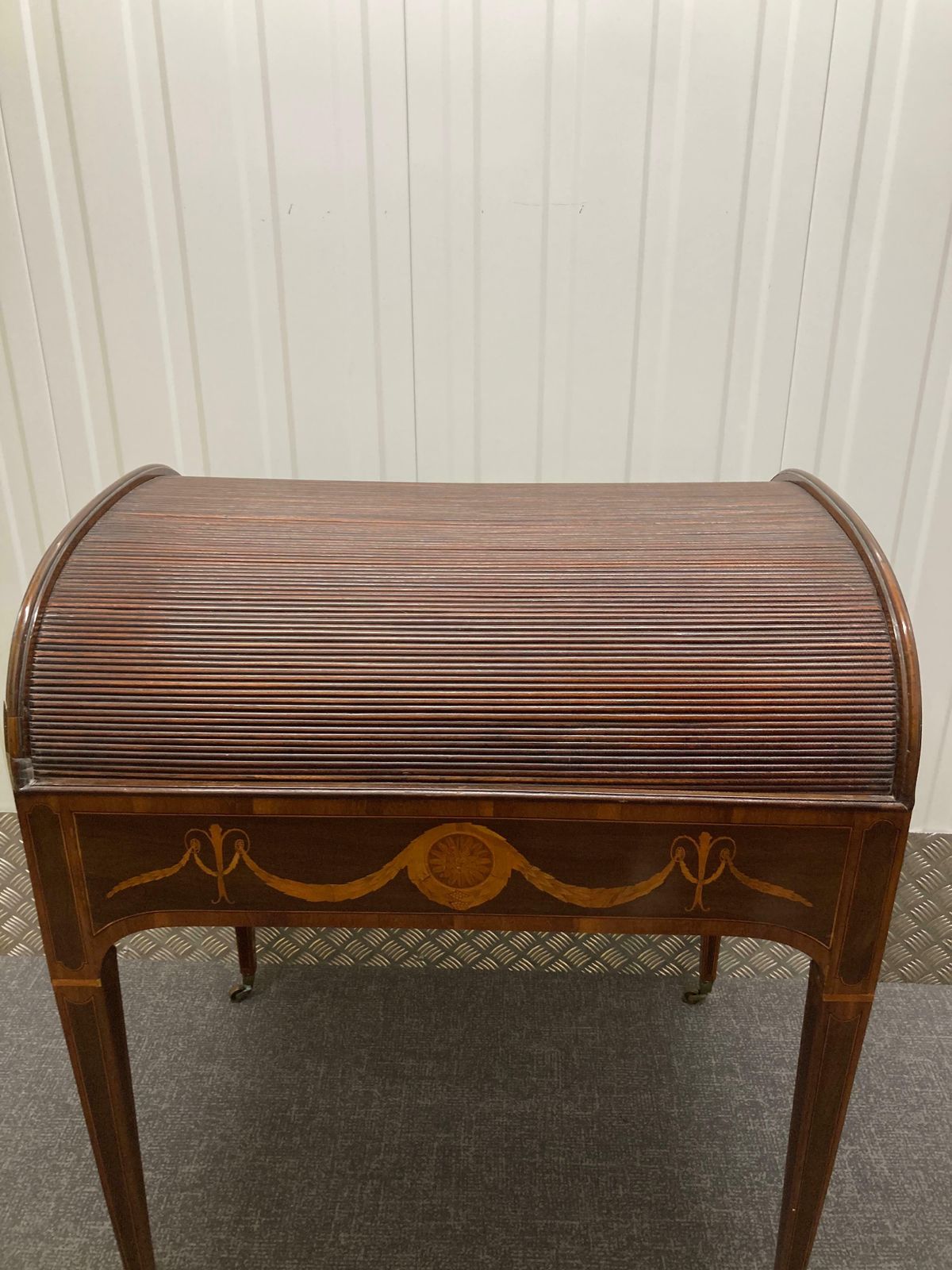 Sheraton Period Partridgewood Tambour Desk photo 5000.0