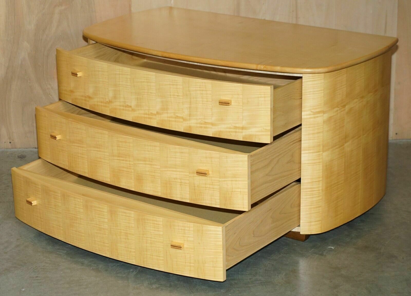 Furniture Sublime Bow Fronted Baxter & Lee Satin Birch Chest Of Drawers & Side Tables Set photo