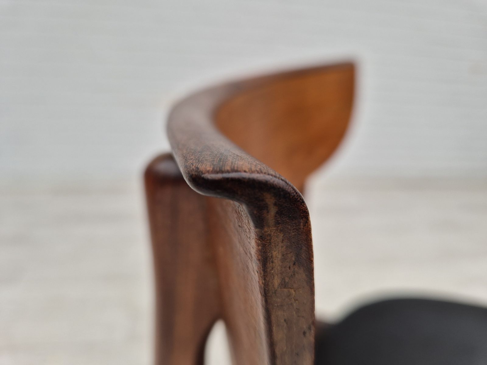 photo buy 1960s, Set Of 5 Danish Dining Chairs, Reupholstered, Teak Wood.