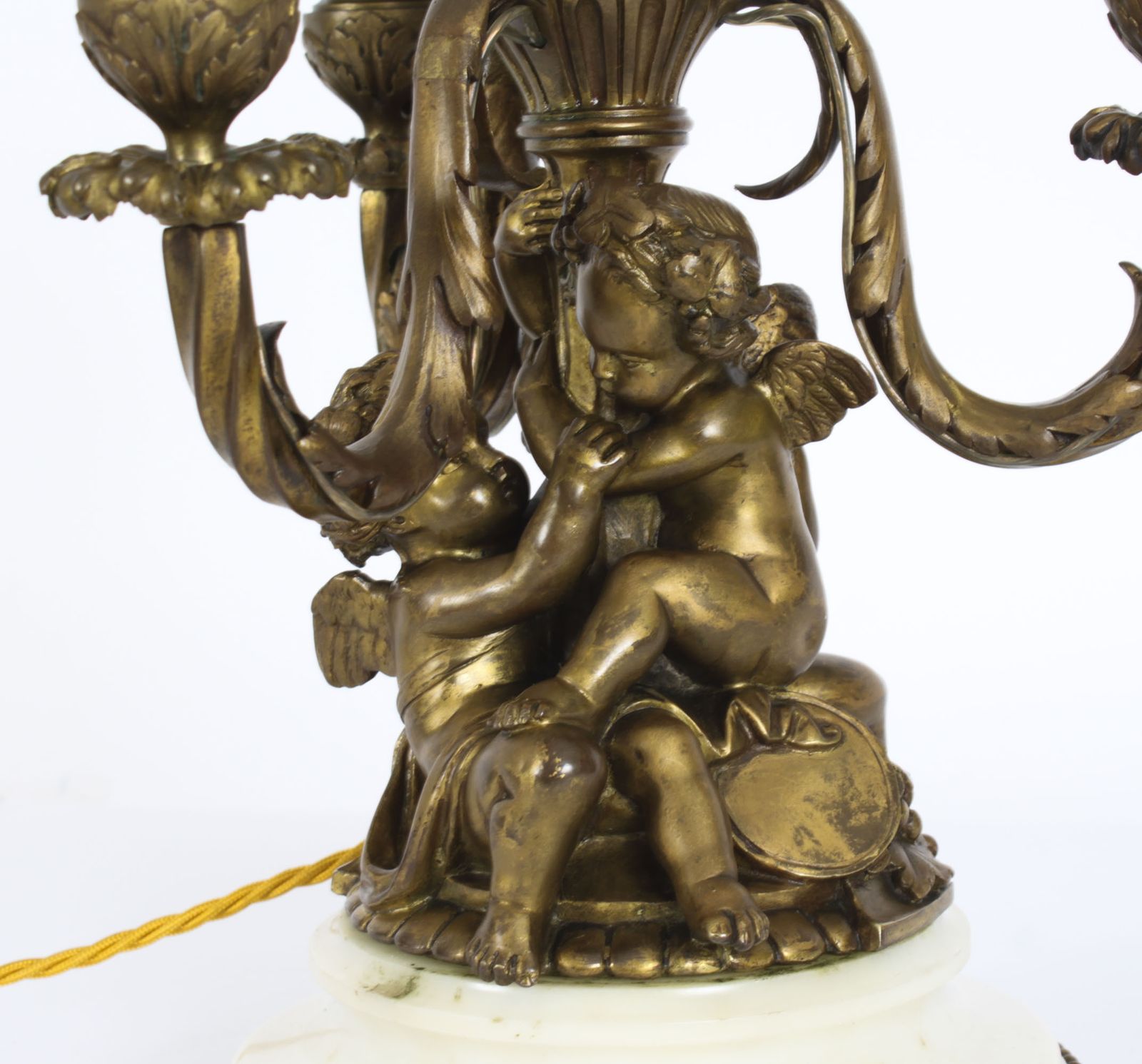 photo vintage Antique French Ormolu Cherub Table Lamp Louis Revival Circa 1870
