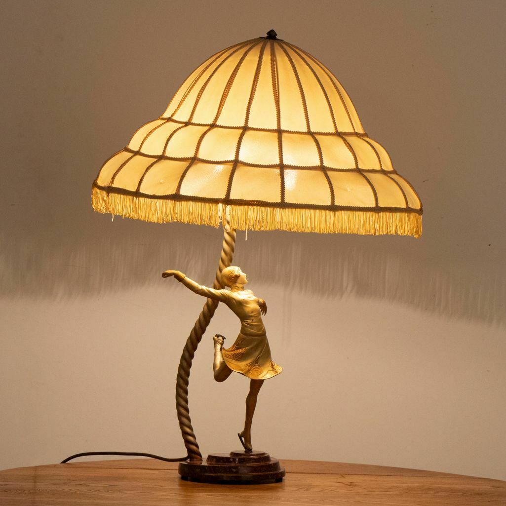 Large Art Deco Sculptural Lamp Of A Female Skater On Stepped Marble Base C.1930 photo Lighting