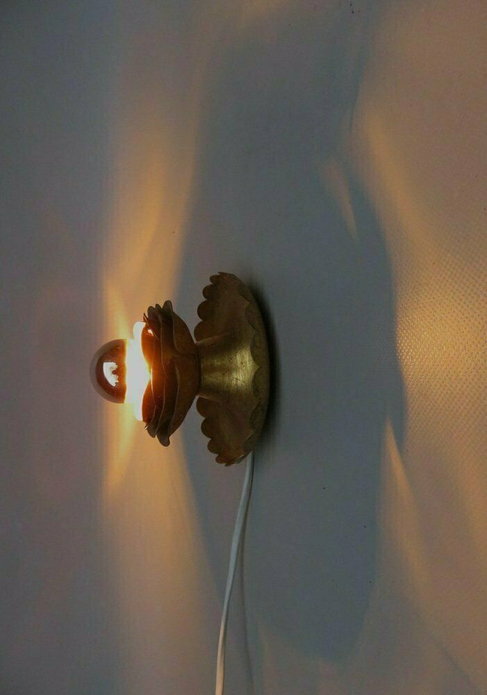 4643.0 Water Lily Wall Lights In Gold Leaf And Metal By Banci Firenze, 1970s, Set Of 5 photo