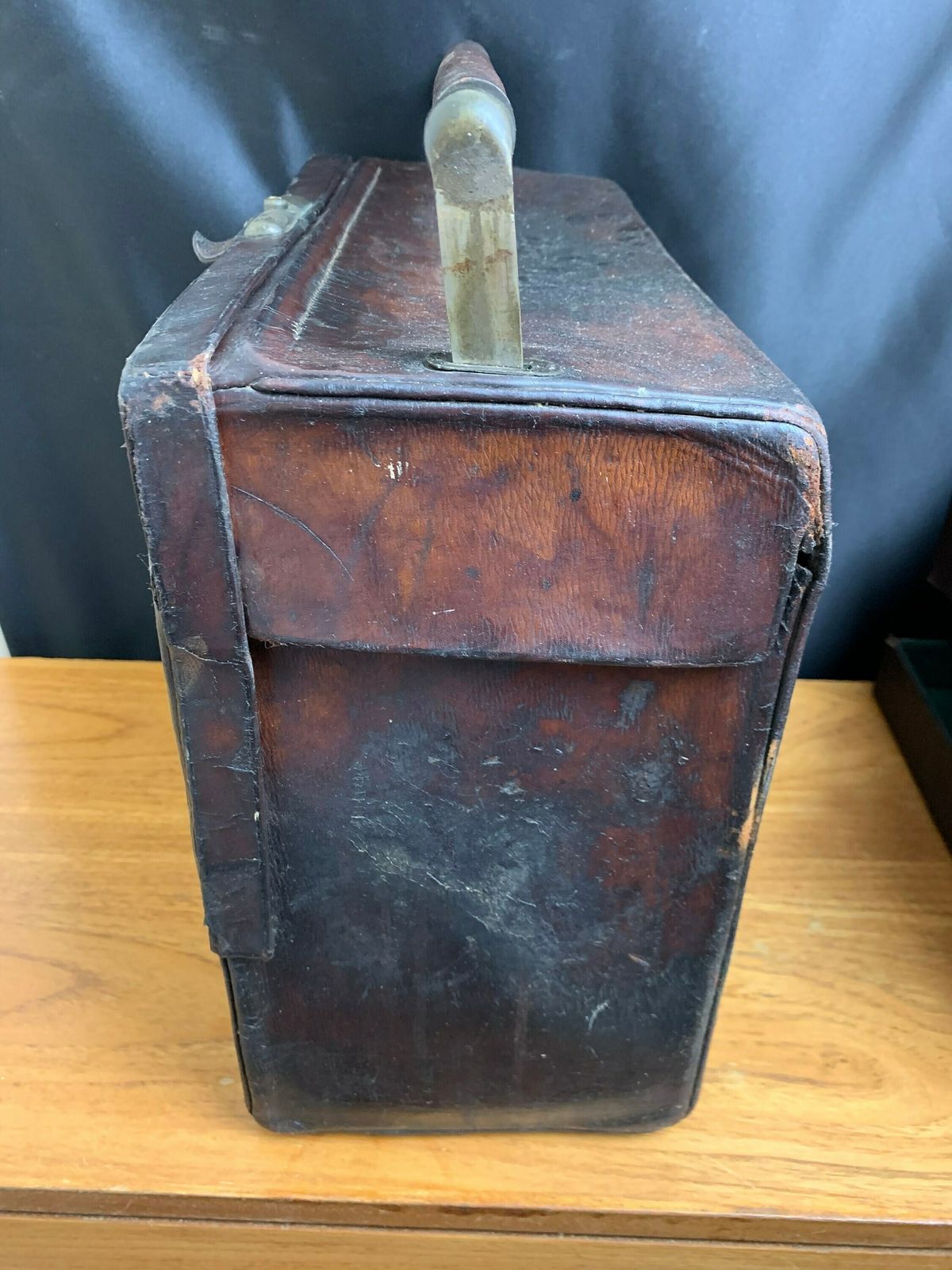Antique Doctor’s Or Apothecary’s Leather Case C.1920’s photo Home Decor