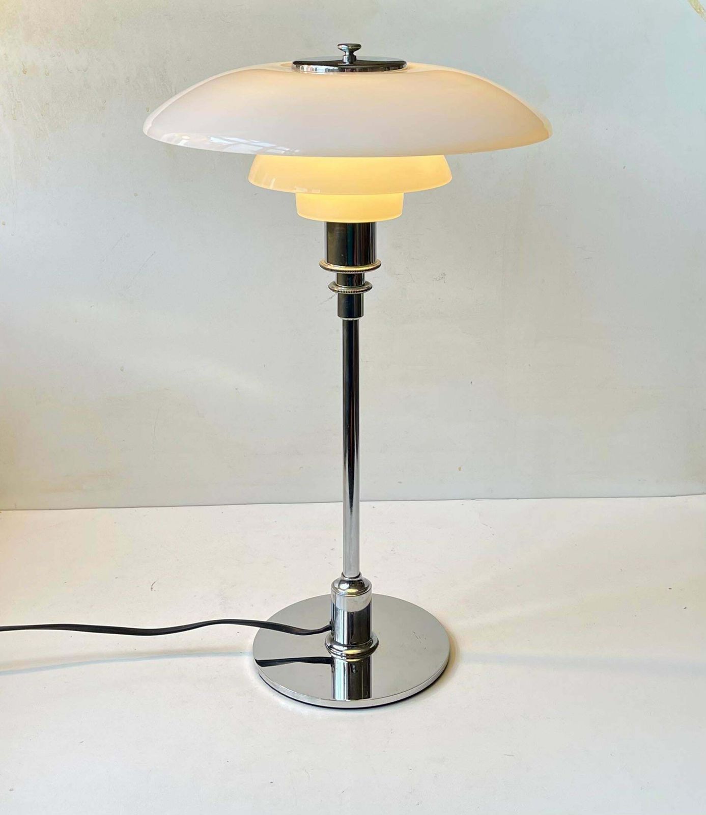 Vintage Louis Poulsen Ph 3/2 Table Lamp In Chrome & Opaline Glass photo for sale