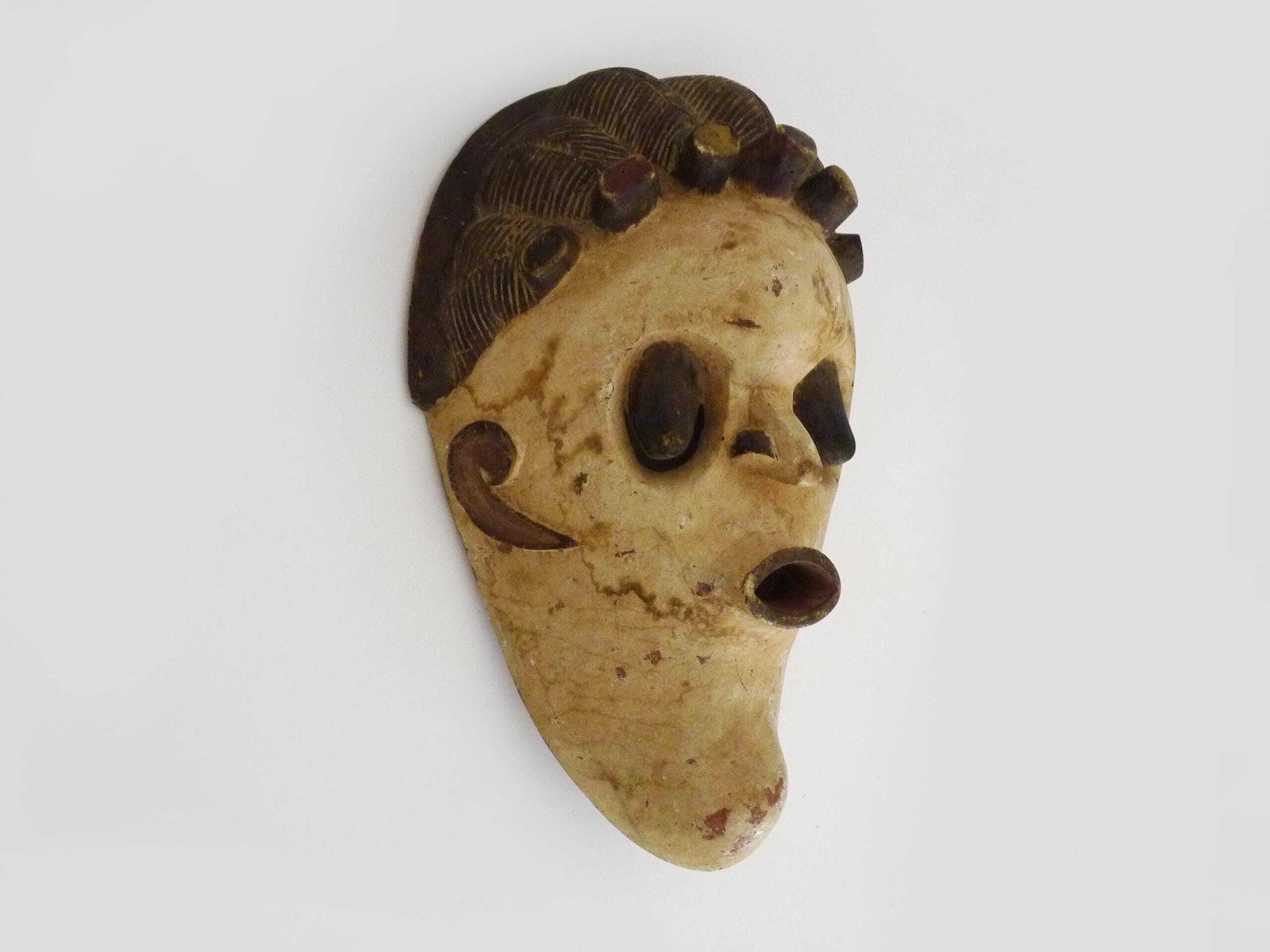 Old African Mask From Congo Africa African Tribal Art. 70s photo furniture