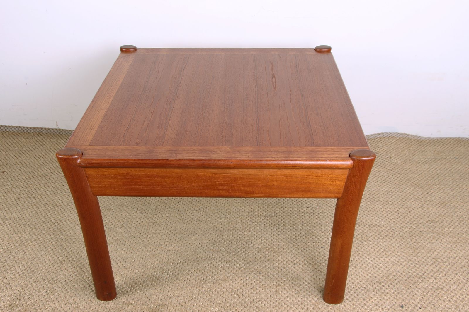 Table basse danoise carrée en teck, plateau réversible, 1960. photo for sale