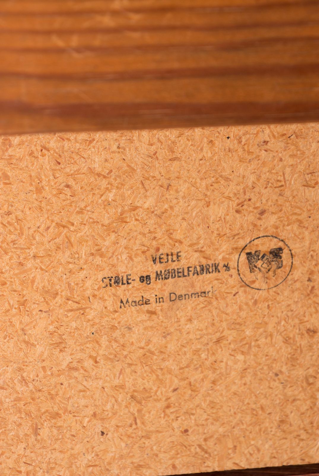 photo buy Table à manger danoise extensible en teck par Henning Kjaernulf pour Vejle Stole, 1960.