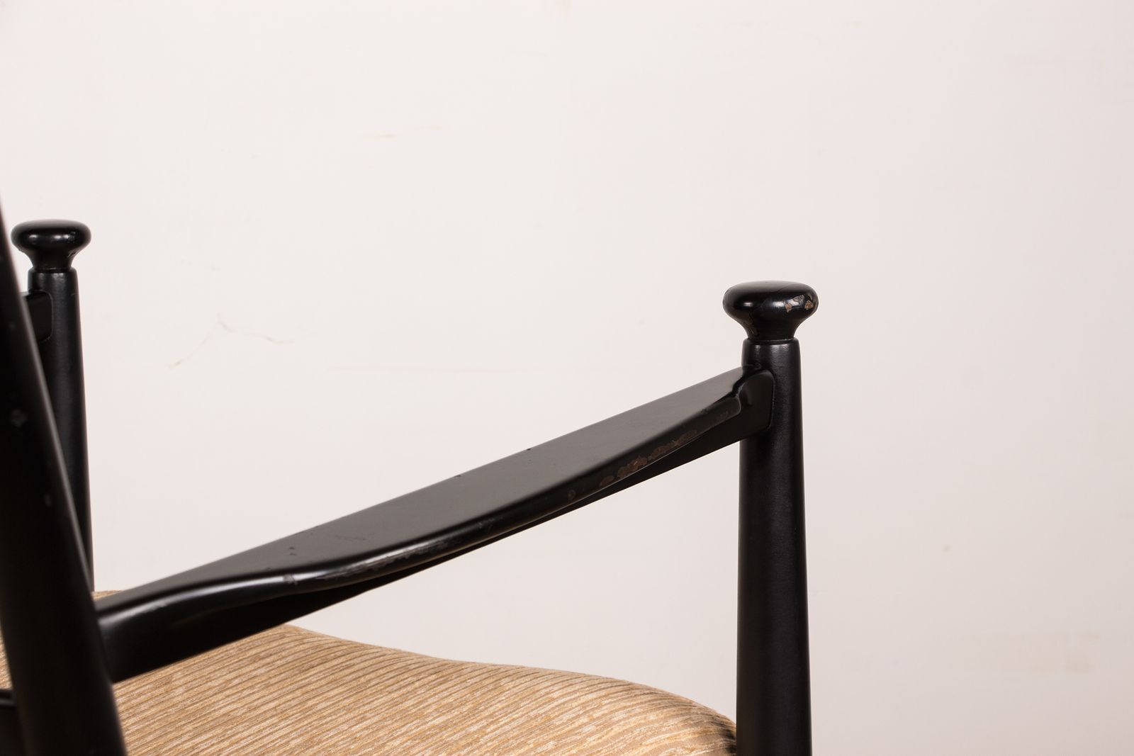 photo for sale Rocking chair danois en teck laqué et tissu, modèle 218, par Thomas Harlev pour Farstrup Savvaek, 1960.