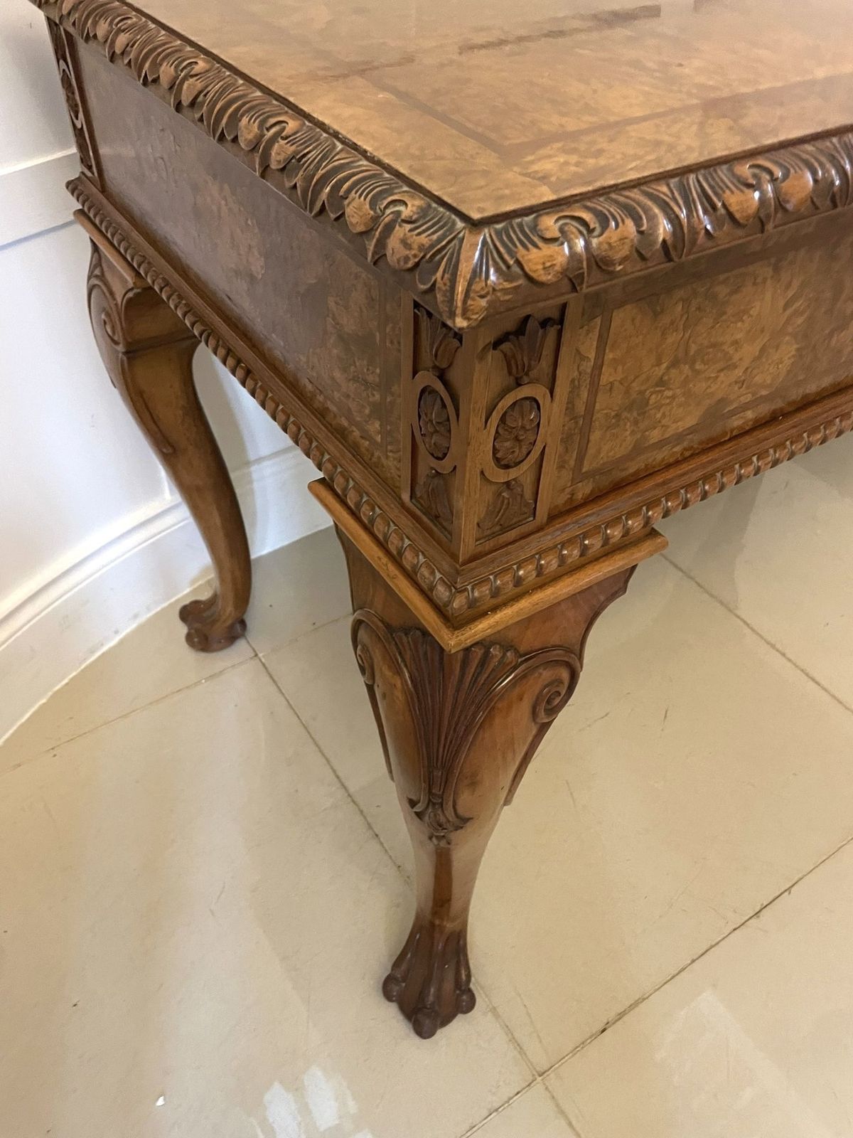 Outstanding Quality Antique Burr Walnut Freestanding Standing Hall Table photo 2150.0