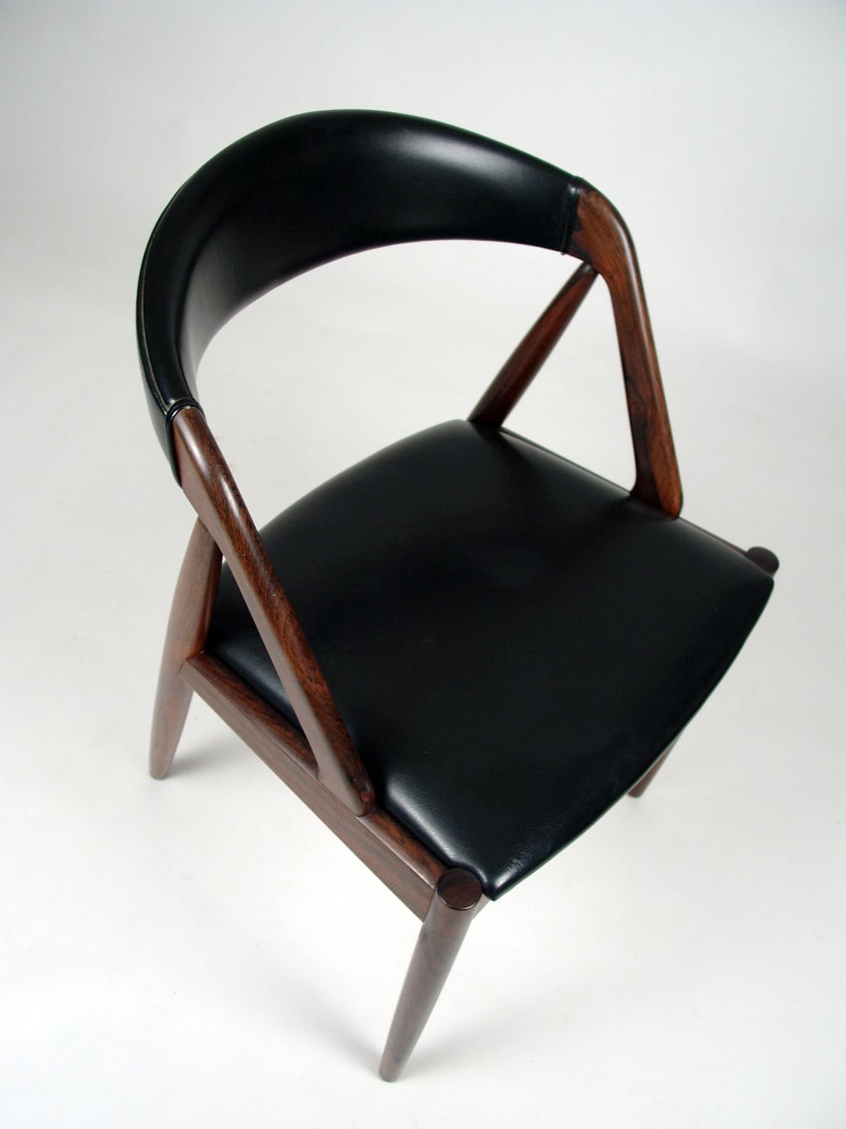Mid Century Modern Danish Model 31 Dining Chair In Rosewood By Kai Kristiansen photo for sale