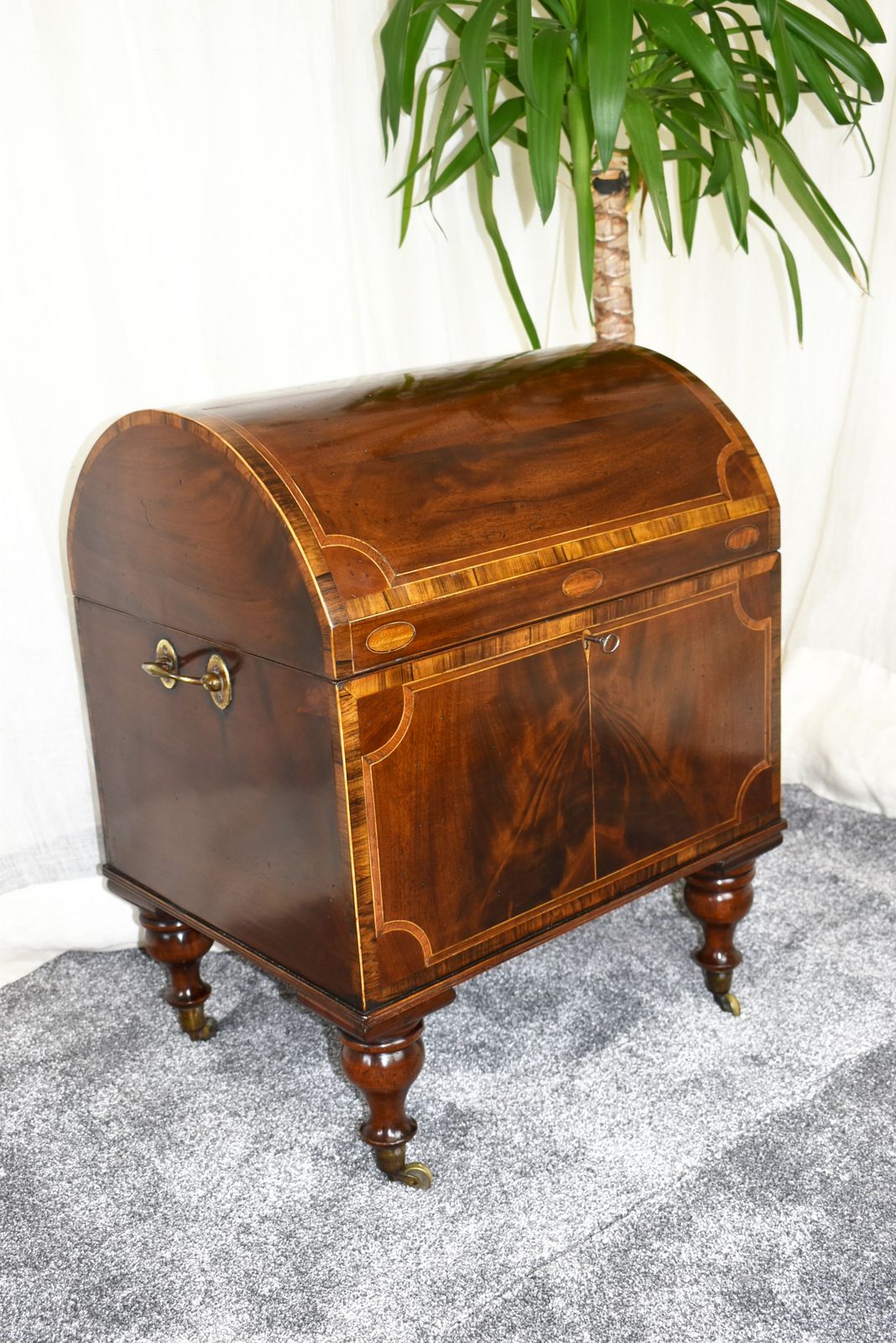 George III Mahogany Cellarette photo for sale