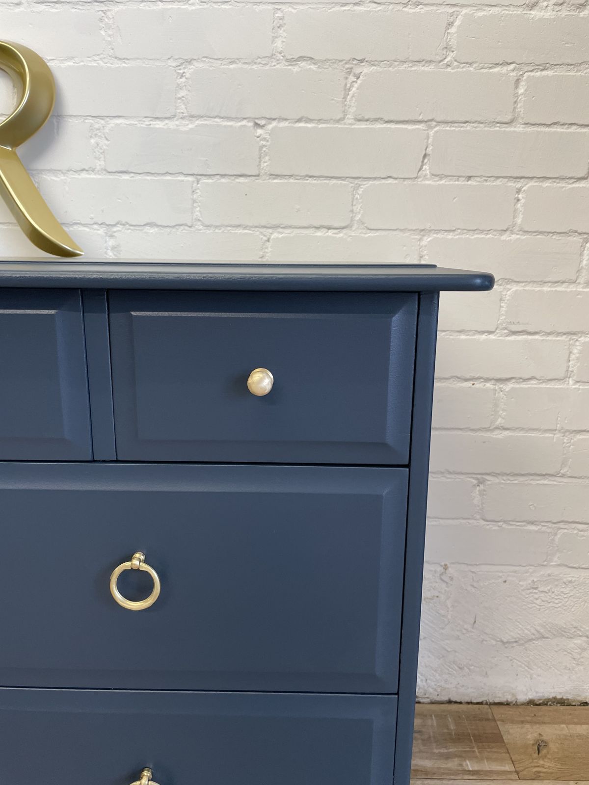 Stag Minstrel 4 Over 2 Wide Chest Of Drawers Painted Midnight Ink photo vintage