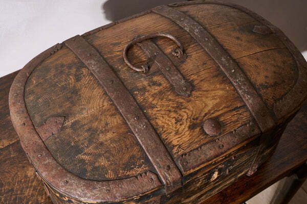18th Century Swedish Folk Art Marriage Box   Patinated photo vinterior