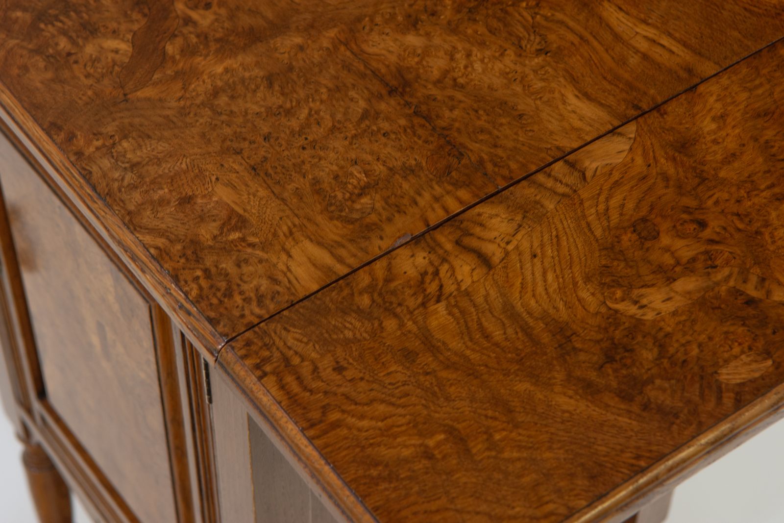 Late Victorian / Edwardian Golden Burr Oak Cabinet photo 1150.0