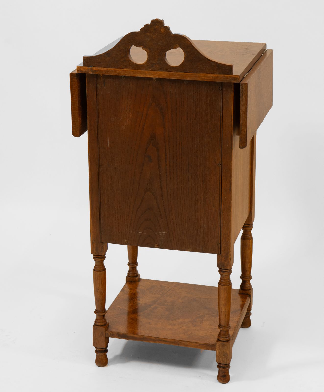 1150.0 Late Victorian / Edwardian Golden Burr Oak Cabinet photo