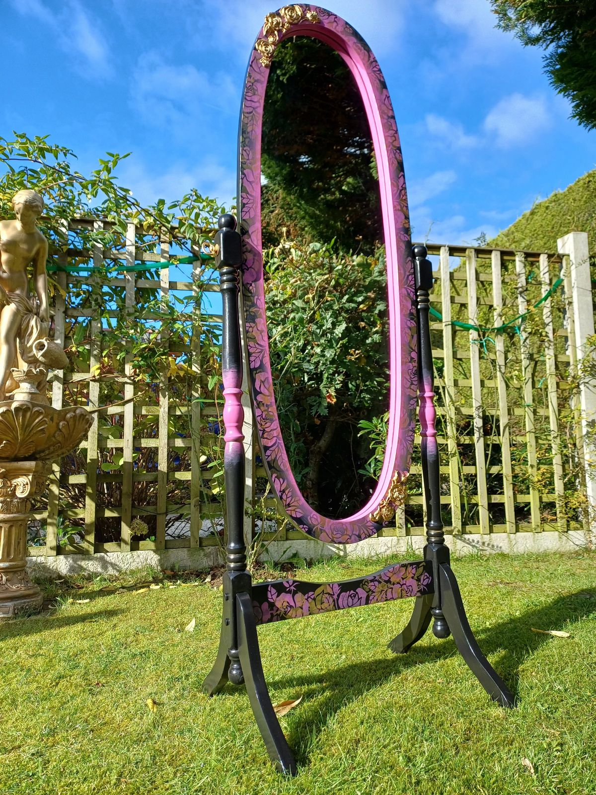 Upcycled Black And Pink Mirror With Flamingo Design photo vinterior