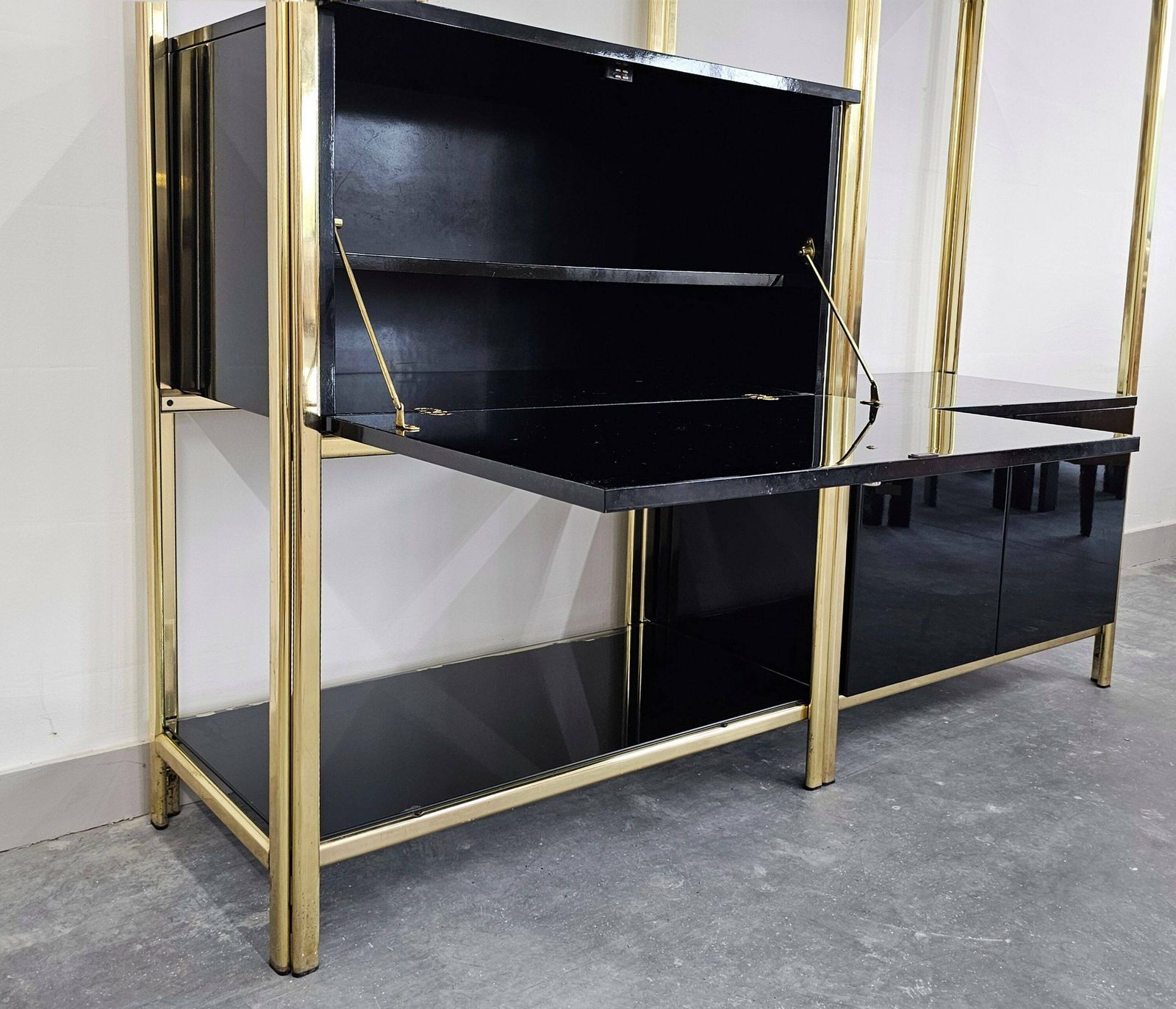 Hollywood Regency Black Lacquered Shelving Or Wall Unit With A Bar And A Cabinet // Made In Italy In 1980s photo buy