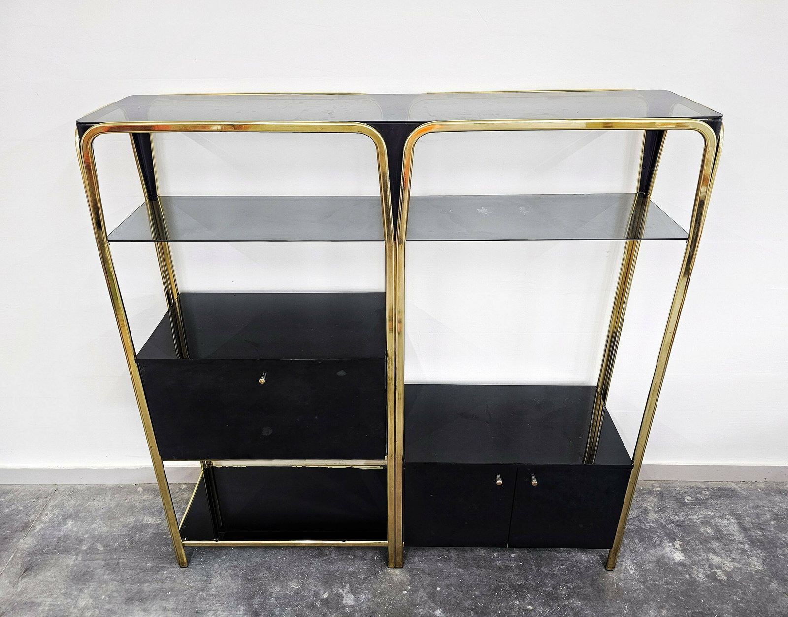 Hollywood Regency Black Lacquered Shelving Or Wall Unit With A Bar And A Cabinet // Made In Italy In 1980s photo vintage