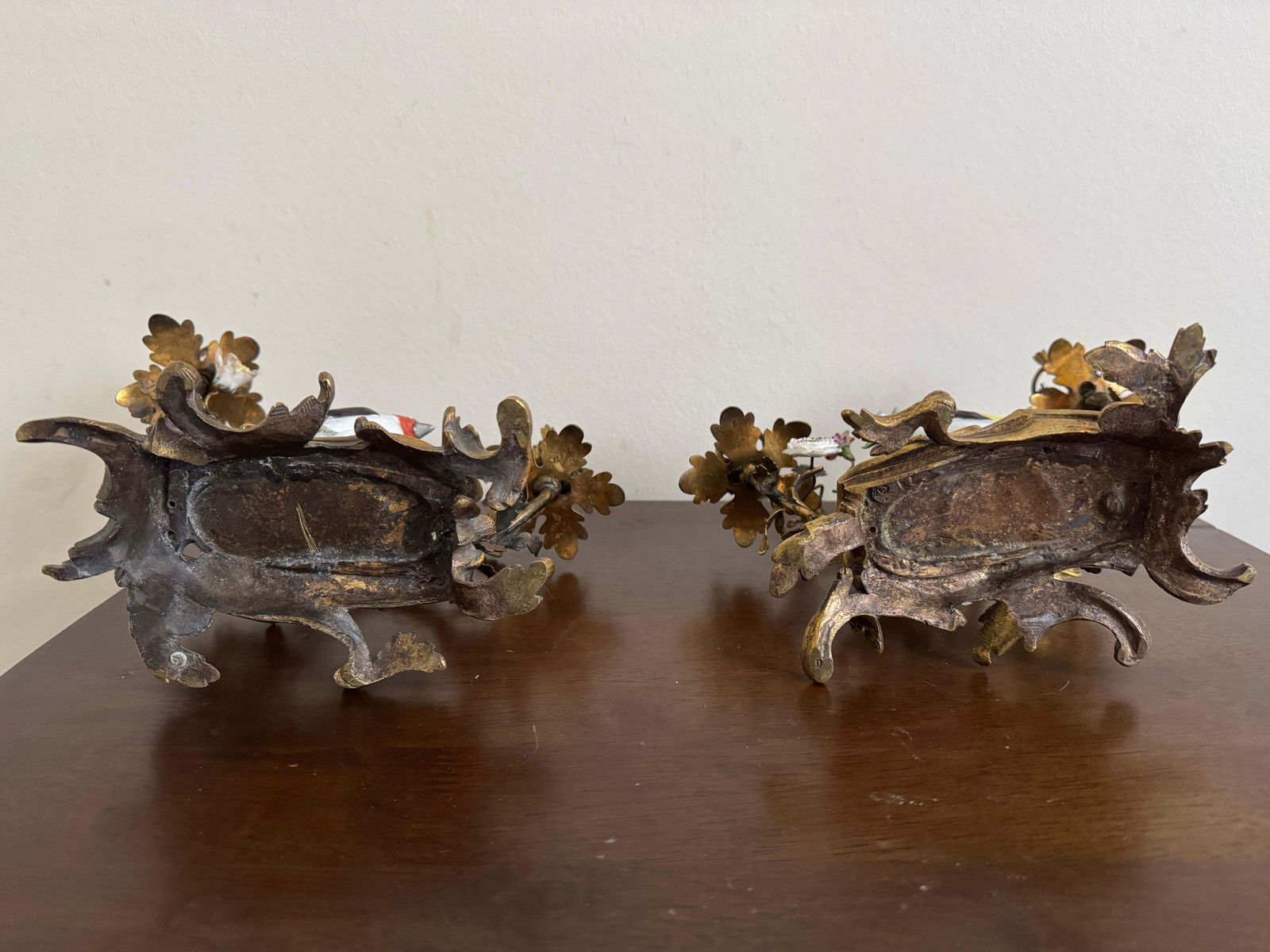 1500.0 19th Century Pair Of Porcelain Birds In Ormolu Candelabra photo