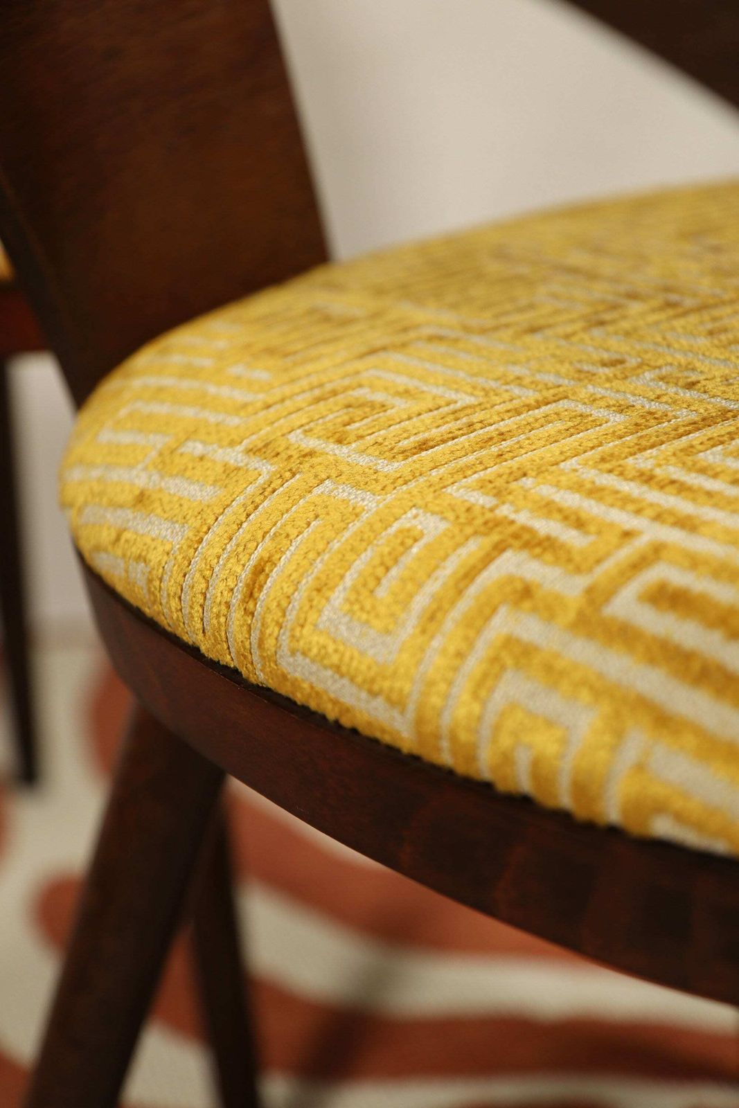 Art Deco Set Of 4 Chairs Dining Chairs Oak Wood And Geometrical Jacquard Yellow Gold Upholstery photo vintage