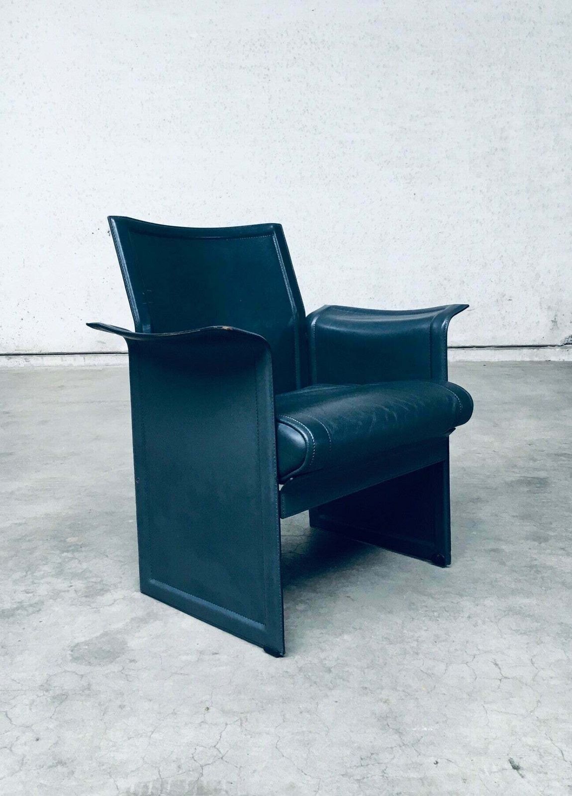 Postmodern Design Korium Km1 Leather Armchair By Tito Agnoli For Matteo Grassi, Italy 1980's photo Furniture
