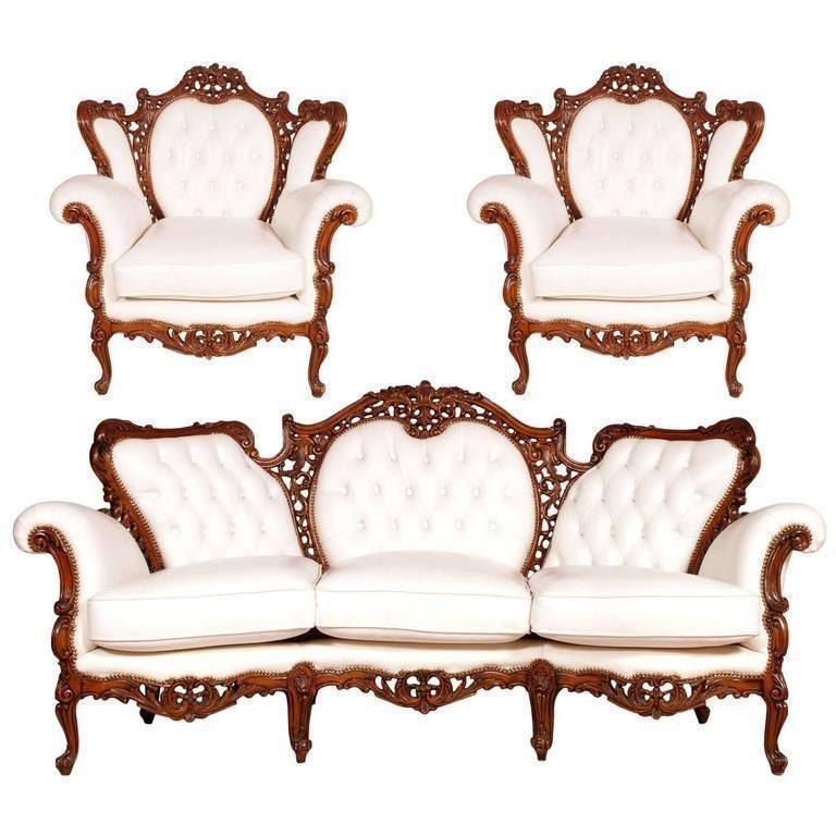 Early 20th C. Venetian Rococo Baroque Capitonné Sofa With A Pair Of Armchair