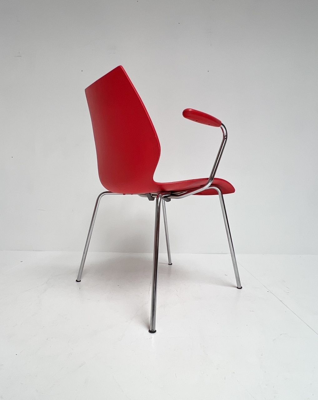 photo for sale Set Of 4 Maui Kartell Chairs By Vico Magistretti, 1980s