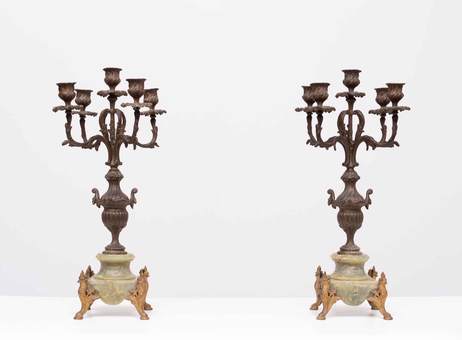photo furniture Set Franse Antieke Louis XVI Kandelaars, Ca. Jaren 1880