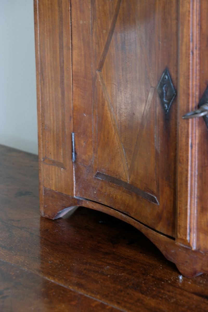Early 19th Century Serpentine Inlaid Wall Cabinet photo Furniture