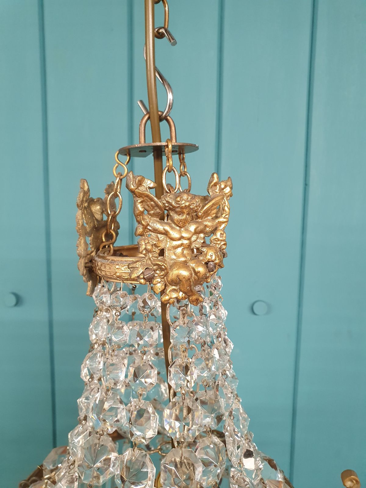 Early 20th Century Swag Chandelier With Cherubs Finished With Spikes photo buy