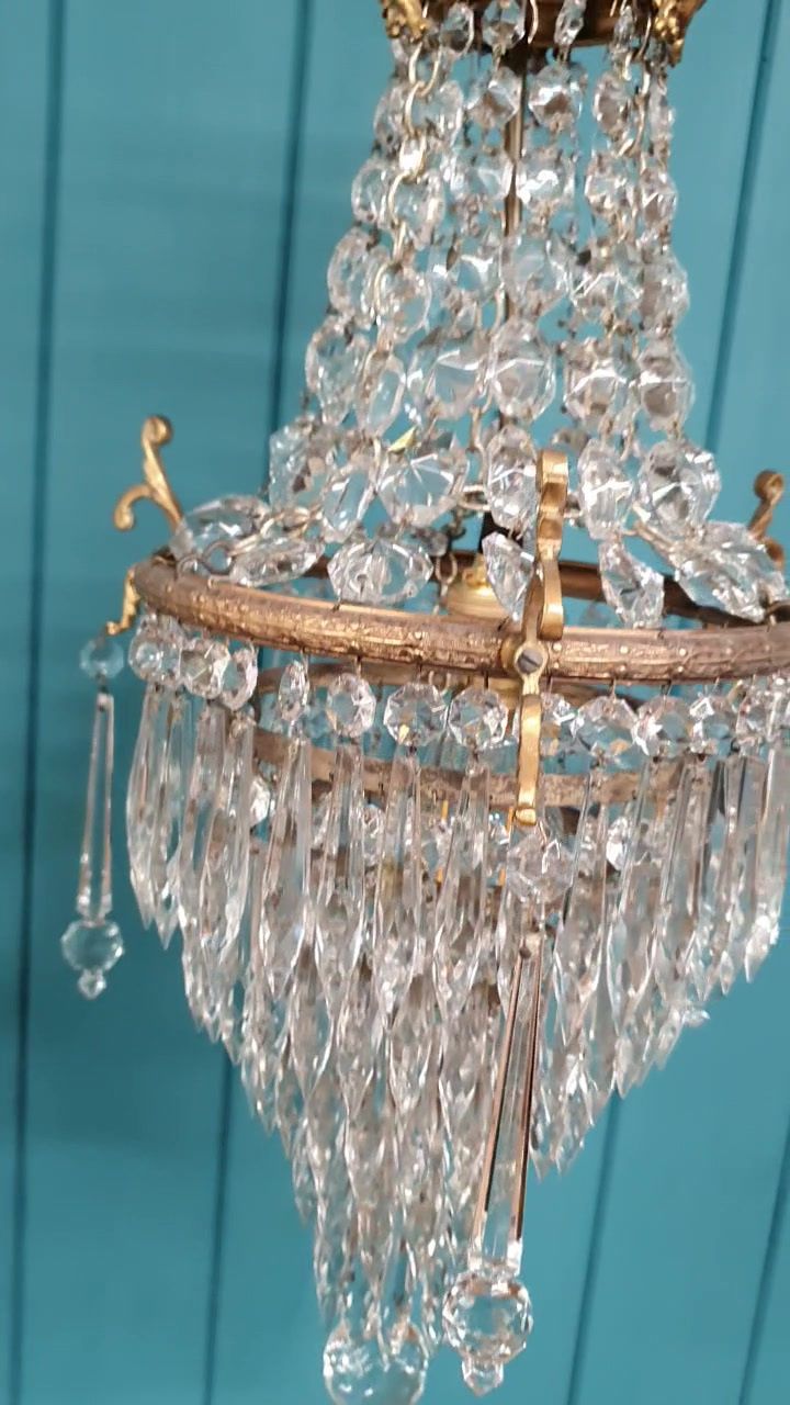 Early 20th Century Swag Chandelier With Cherubs Finished With Spikes photo vintage