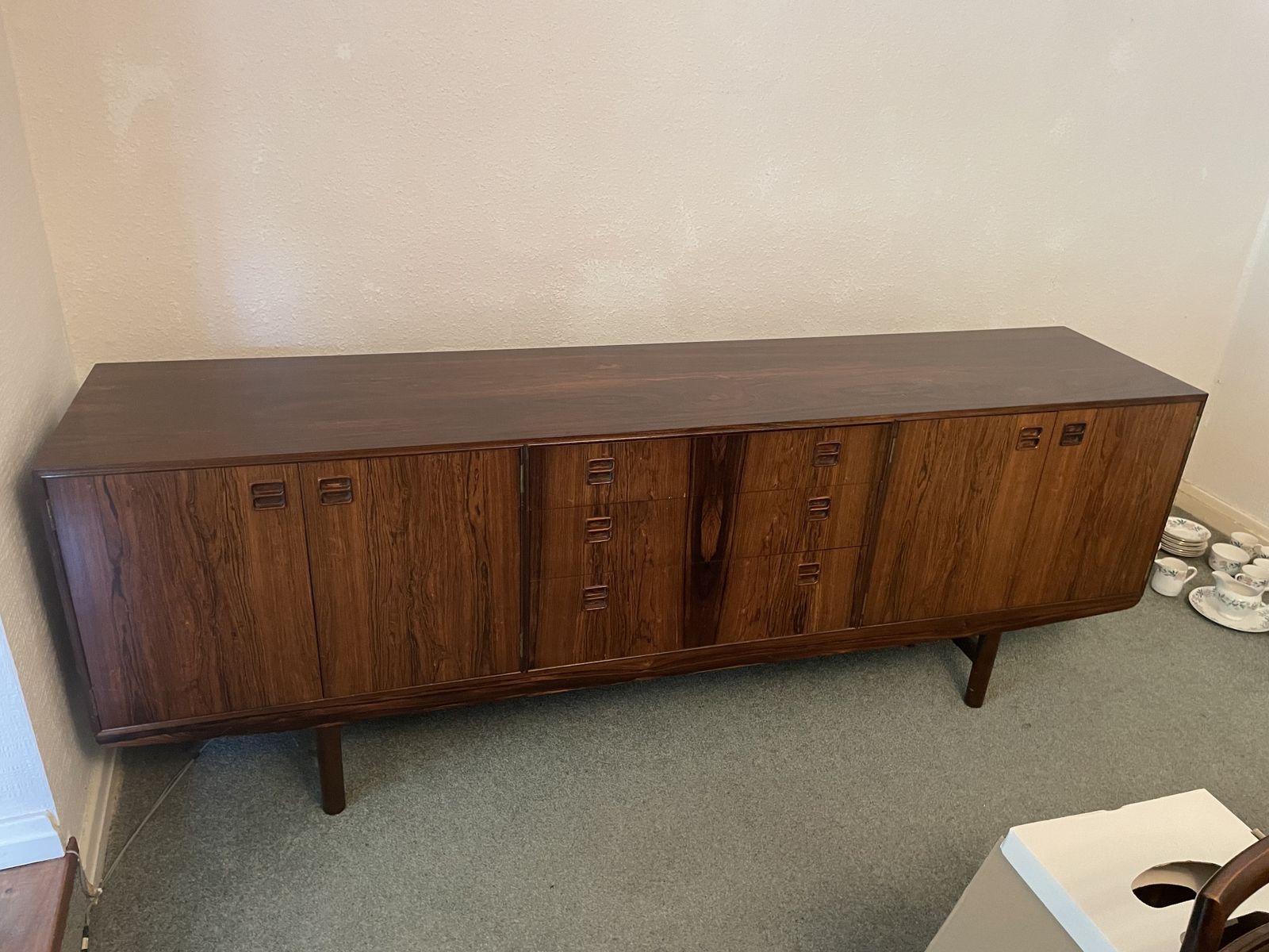Beithcraft Rare Rosewood Sideboard By Guille / Van Rossi Mid Century