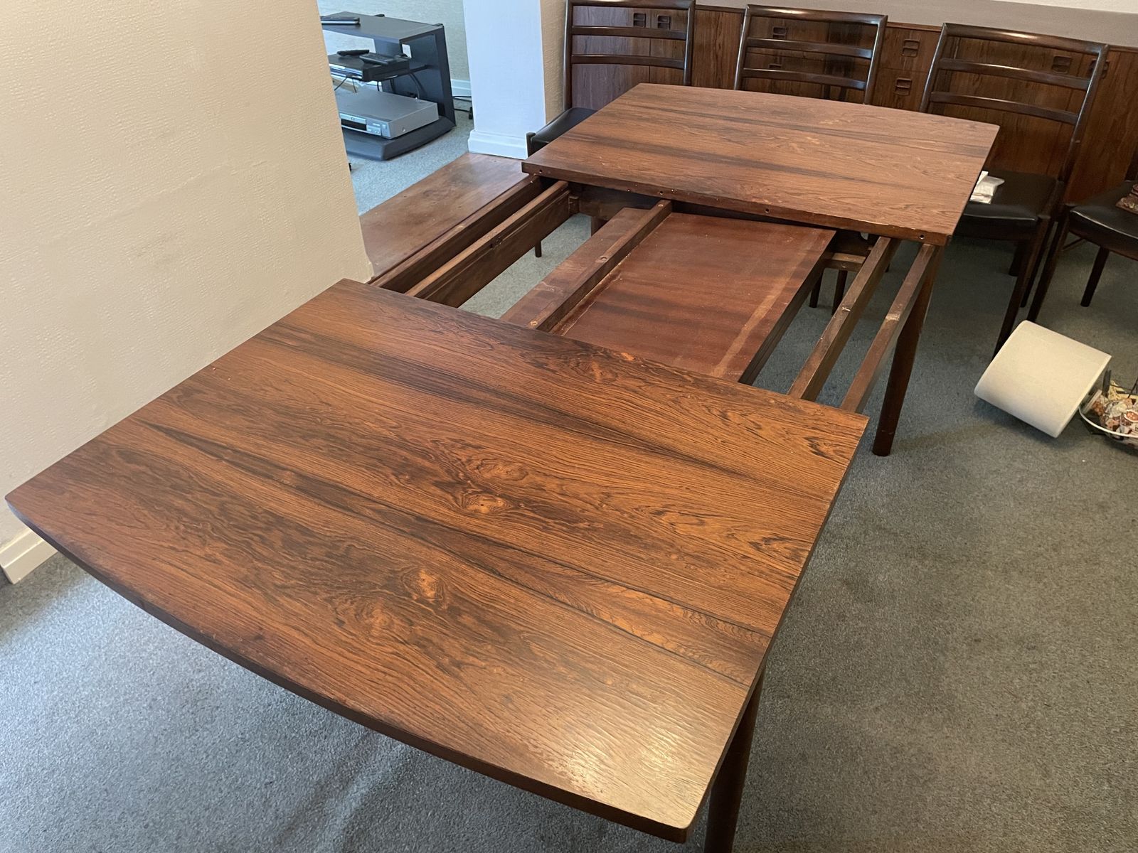 Beithcraft Mid Century Rosewood Table And Chairs photo vintage