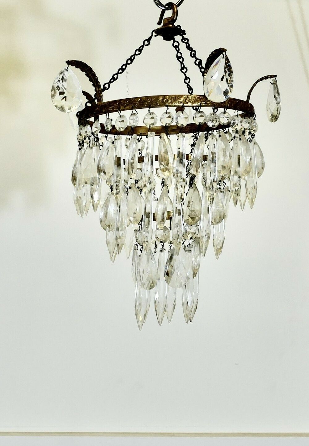 Charming 3 Tier Waterfall Lampshade, Chandelier photo Lighting