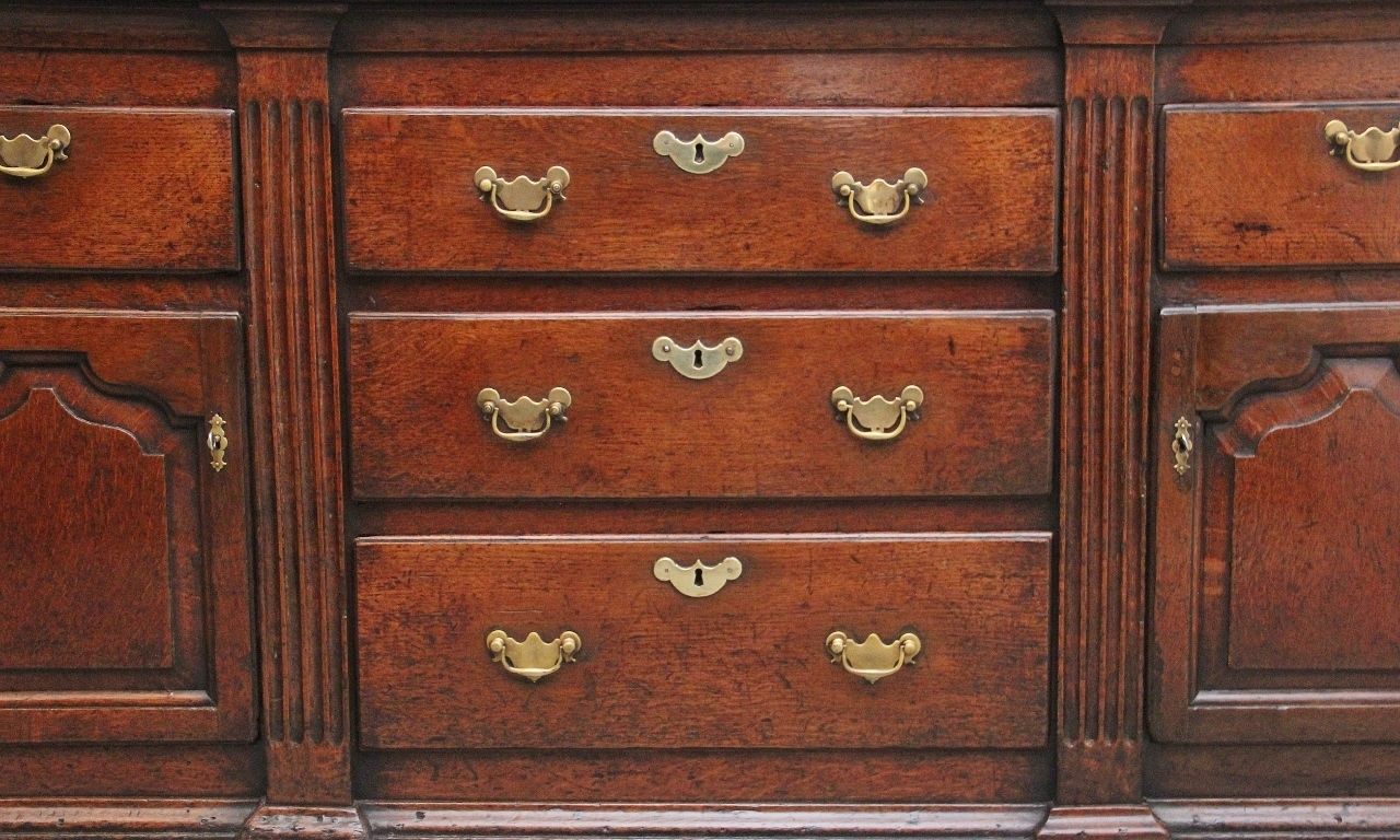 A Good Georgian 18th Century Oak Dresser photo Furniture