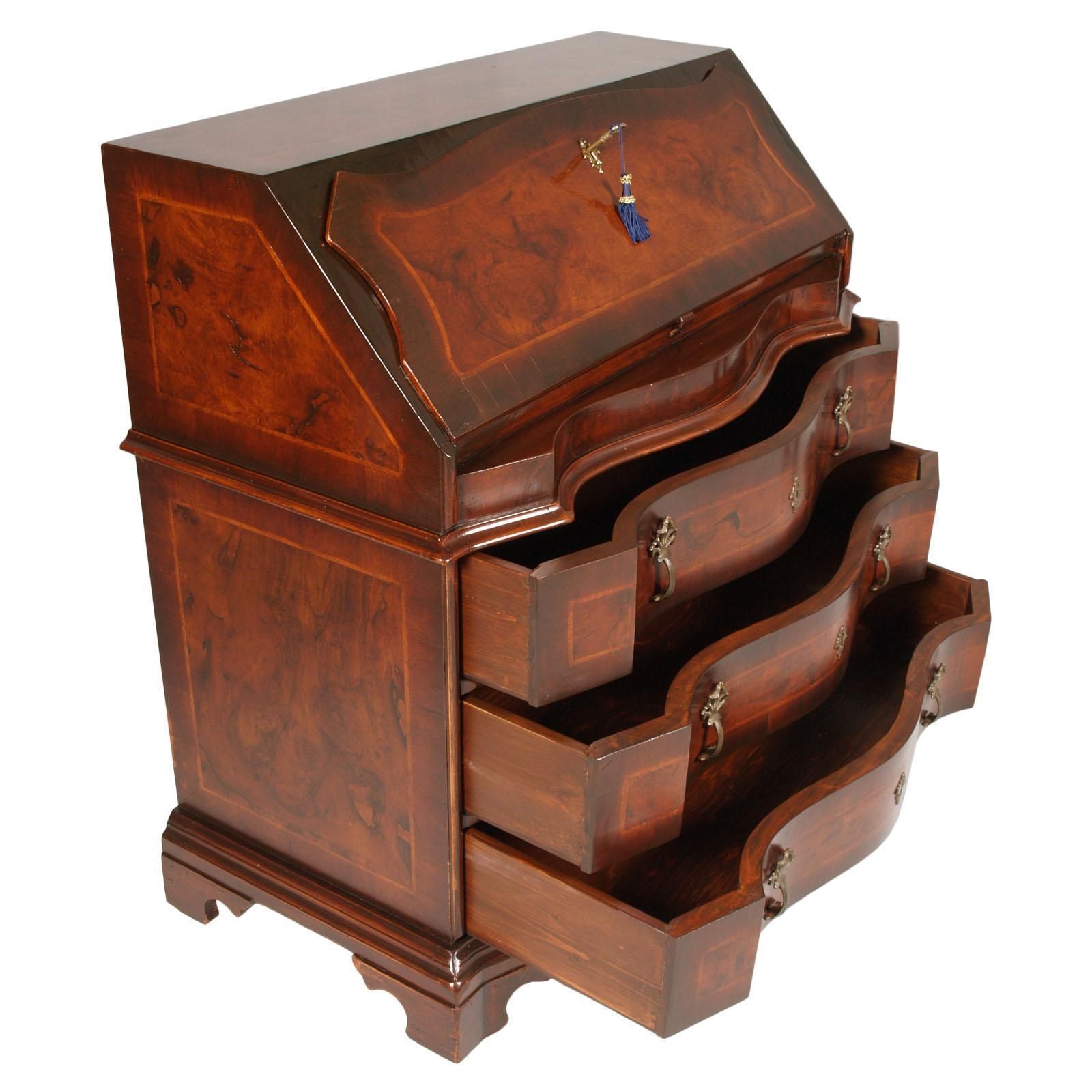Early 20th Century Lombard Walnut Secretaire Burl Walnut Veneer & Threaded Maple photo furniture