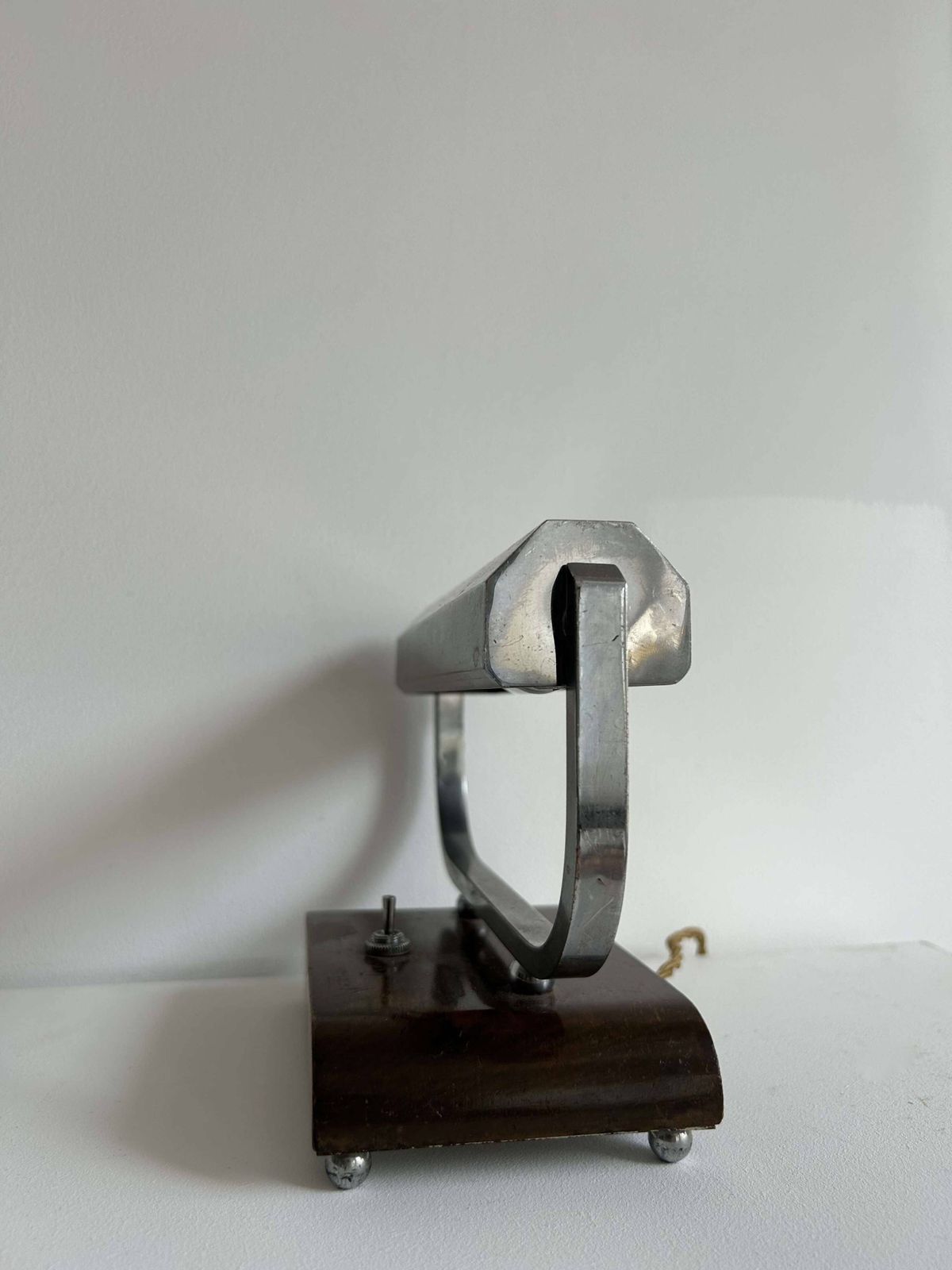 Modernist Art Deco Desk Lamp In Chromed Metal And Wood, France 1930 photo vintage