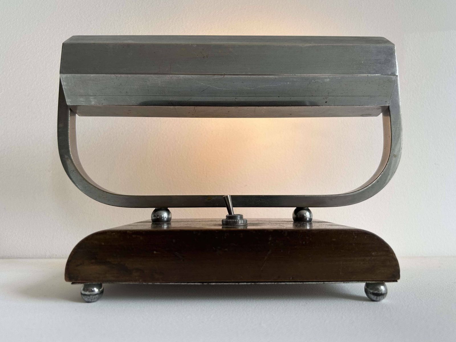photo vinterior Modernist Art Deco Desk Lamp In Chromed Metal And Wood, France 1930